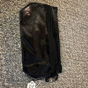 Thirty one clip on pouch